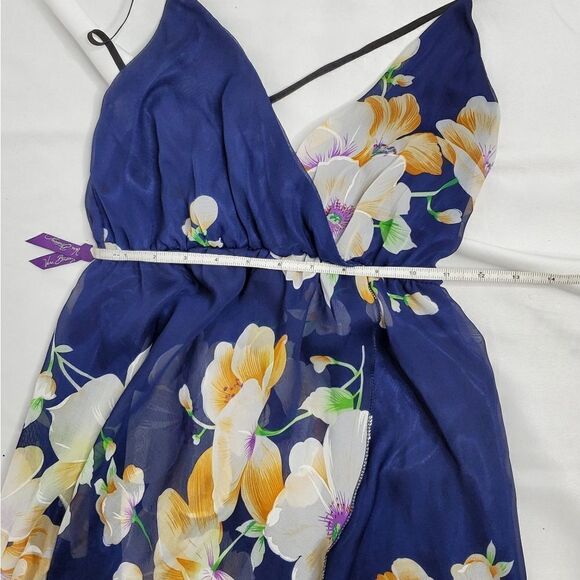 FLORAL spaghetti strap criss‎ cross faux wrap dress - Picture 11 of 13